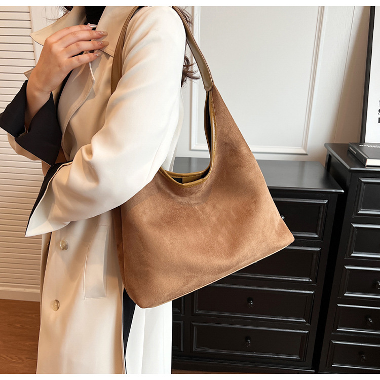 Borsa a tracolla donna retro in velluto effetto camoscio_voghion.com