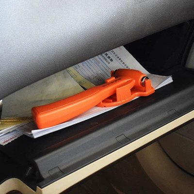 breaker car emergency escape – Qəza çəkici