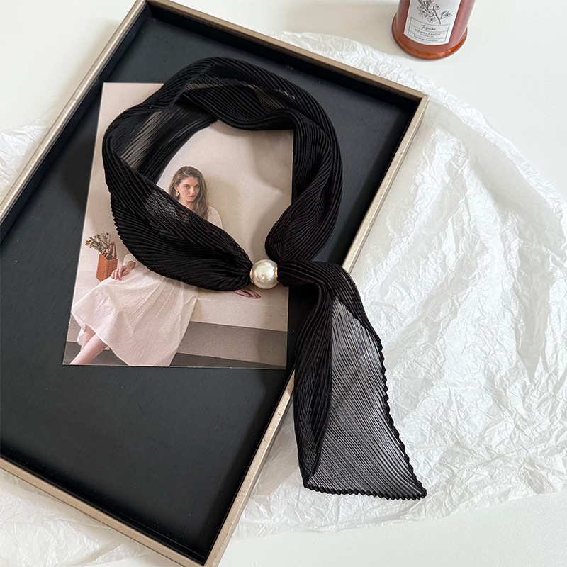Pañuelo de seda largo pequeño con hebilla magnética de perlas, nuevo estilo femenino, camisa a juego de color sólido de todo fósforo, bufanda de cuello pequeña, bufanda de seda arrugada