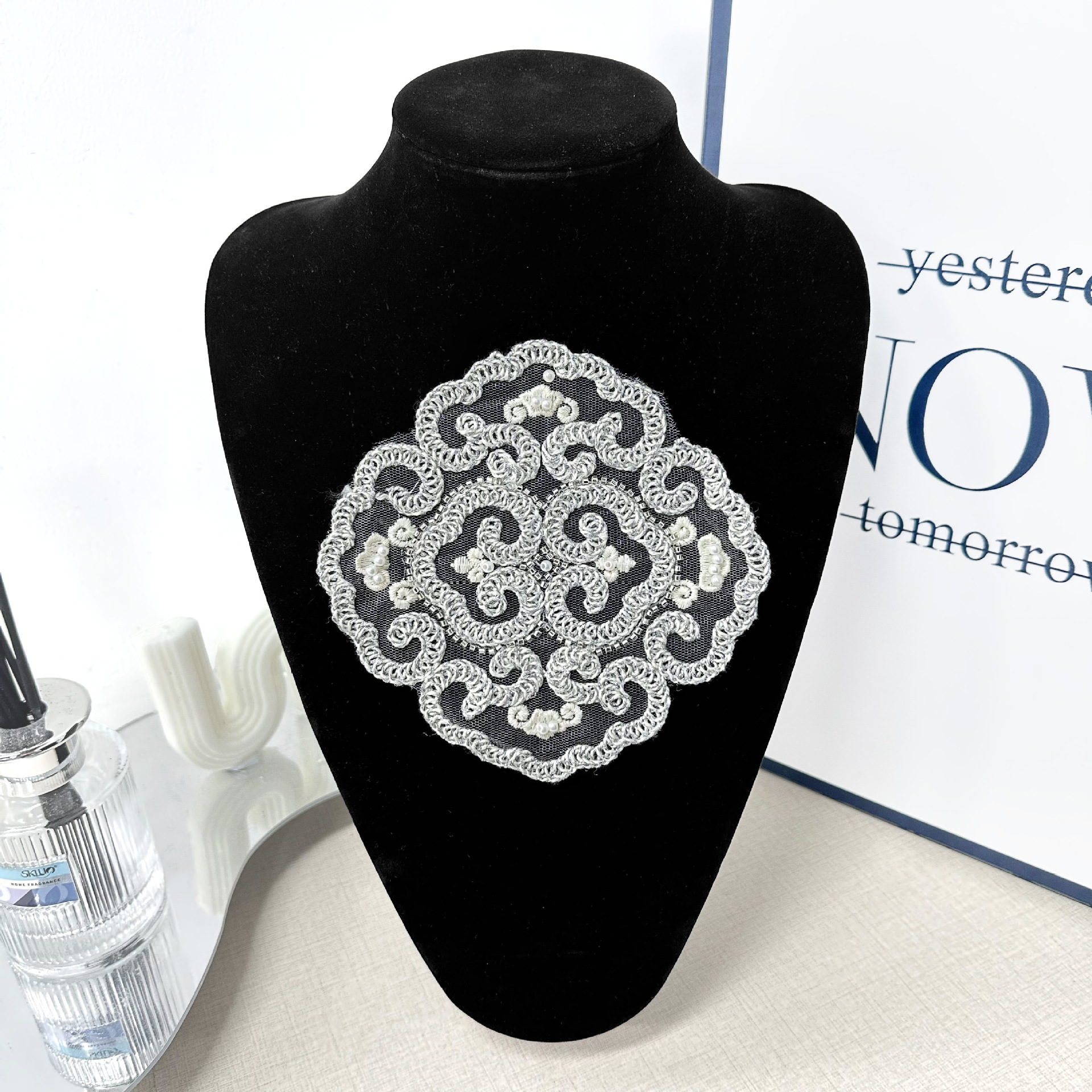 H2305 Plata