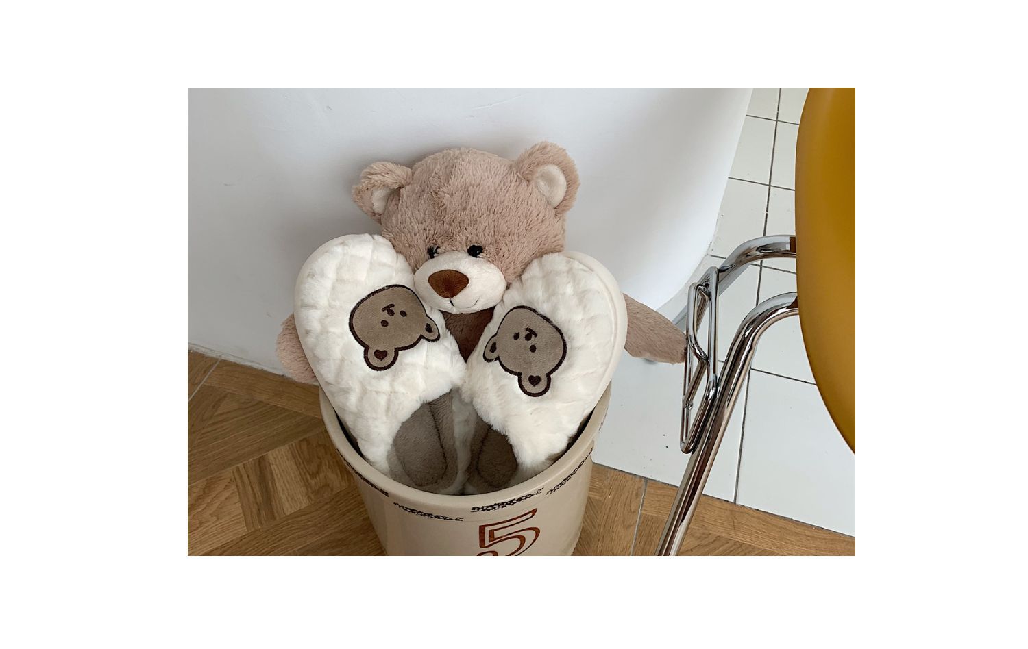 Women's Fashion Bear Round Toe Cotton Slippers display picture 1