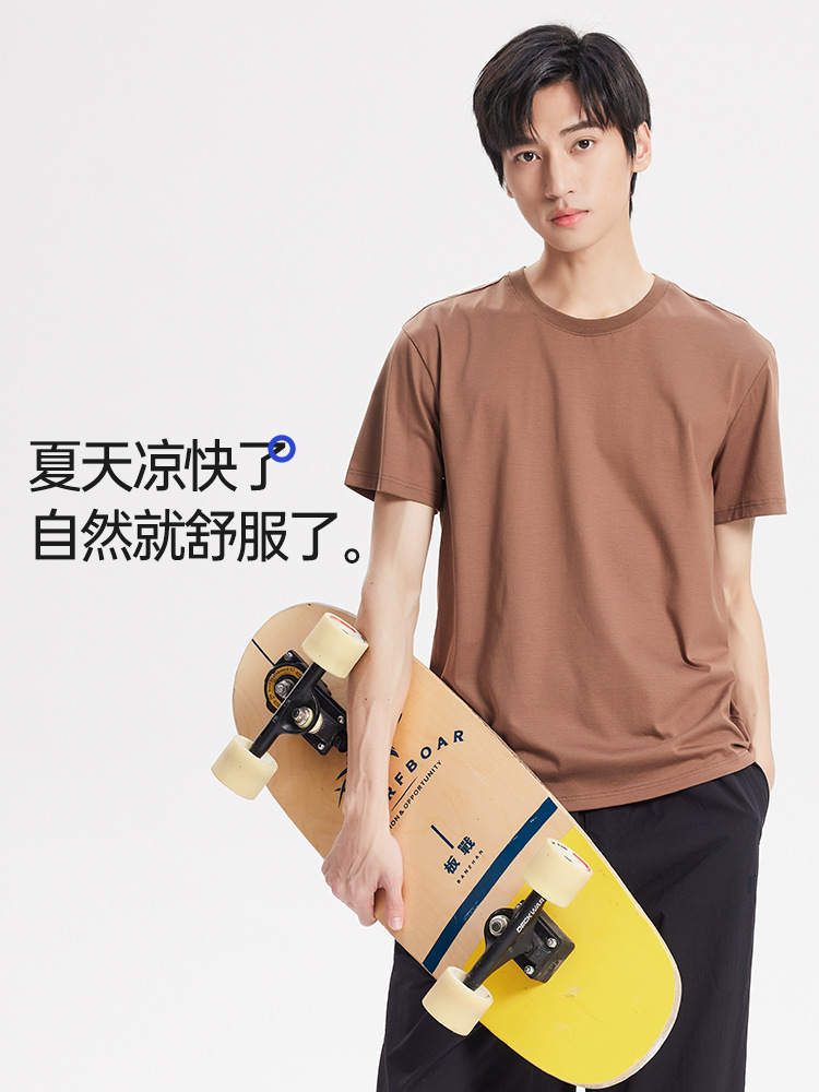 Nueva camiseta fresca de algodón mercerizado de primavera y verano para hombres, pijamas finos de color sólido, cuello redondo transpirable, top de manga corta