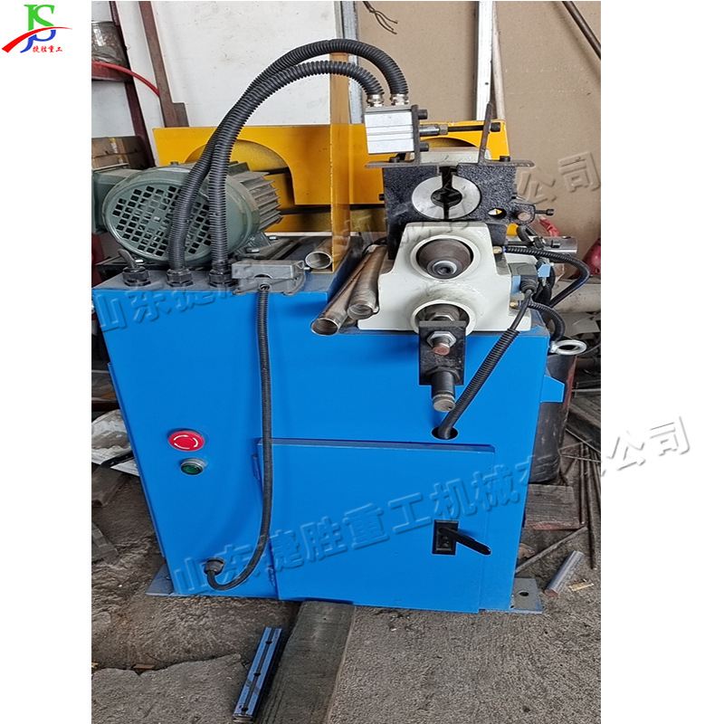 Máquina de biselado de tubo redondo con dispositivo de corte de cara final de varilla redonda de alimentación automática y retiro de material