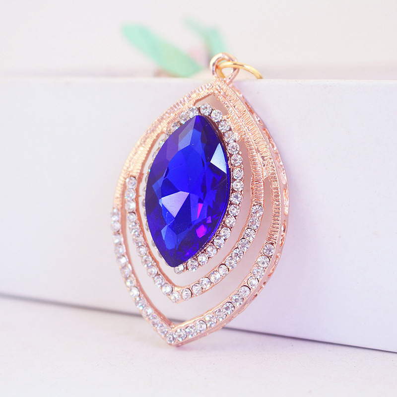 Coolxi Crystal Jewelry Peacock Feather Car Keychain Women's Bag Buckle Accessories Pendant Keychain Cross-Border Retro 1371