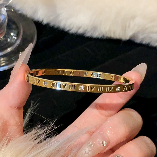 [Golden Hollow] Roman Digital Bracelet-Titanium Steel
