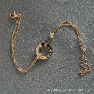 �����18Kõ���С�A���朰׽����p朗l�B�������Ů���ѶY��