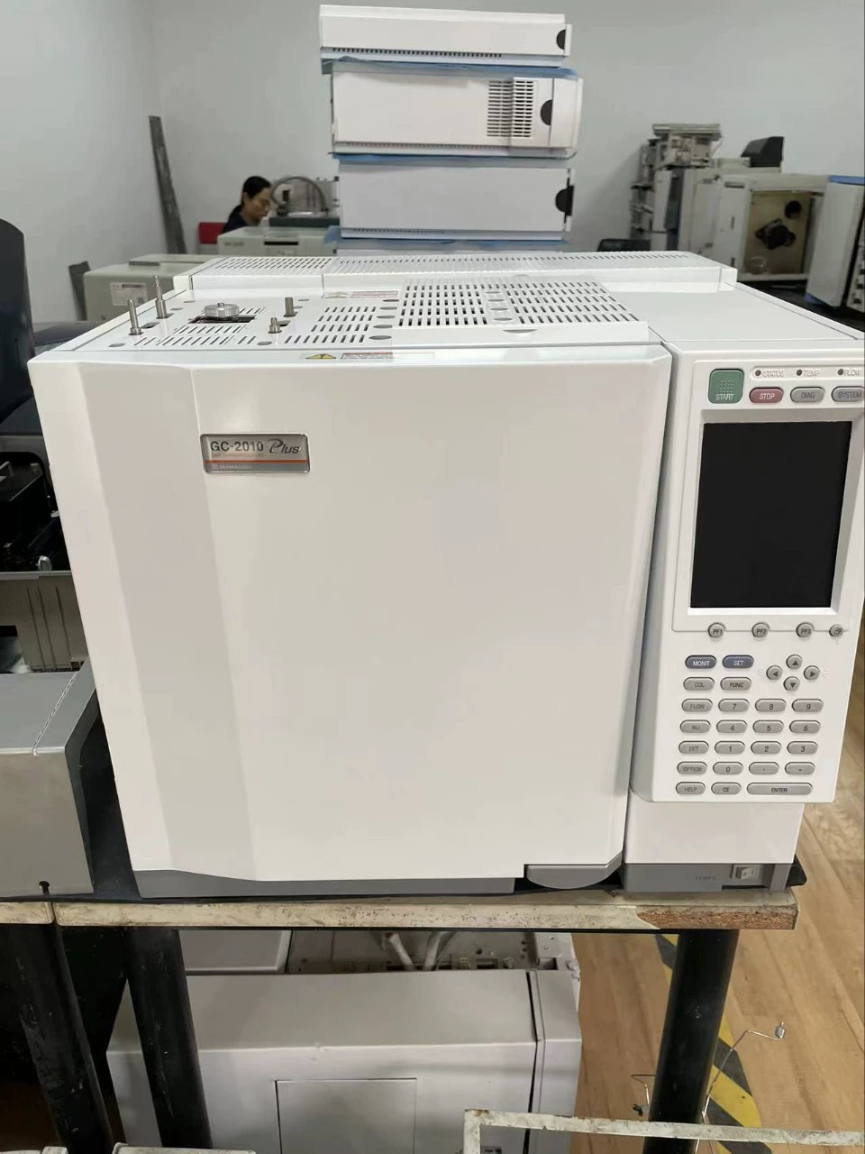 Б/у газохроматограф Shimadzu GC-2010 Plus