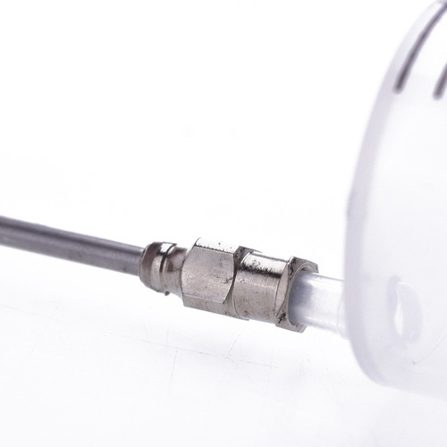 Fish tank fertilizerr, aquarium liquid fertilizer, top dressing, plastic steel syringe, bottom bed fertilizerr, algae removal, fixed-point injection planarian