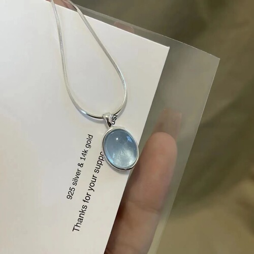 Moonlight Stone Sea Blue Sapphire Necklace for Women 2024 New Light Luxury Niche Clavicle Chain for Women Snake Bone Chain Sweater Chain Accessory