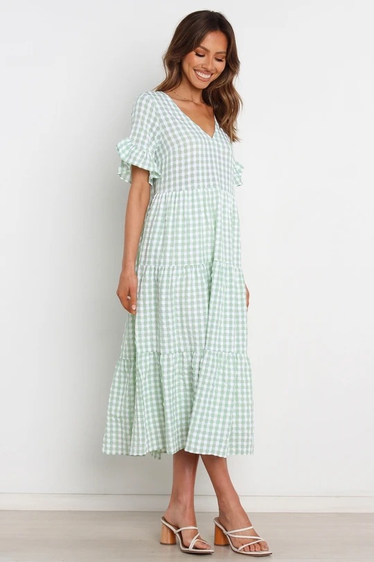 V-Neck Short-Sleeved Plaid Loose Dress NSJRM100190