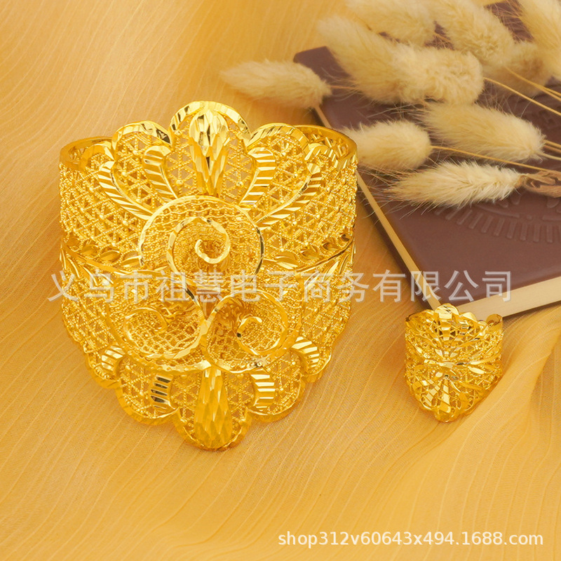 Middle East Luxury Big Bracelet Ring suit Women's Gold Cuff Dubai Flower Jewelry suit Wedding Party Gift Middle East Luxury Big Bracelet Ring suit Women's Gold Cuff Dubai Flower Jewelry suit Wedding Party Gift
