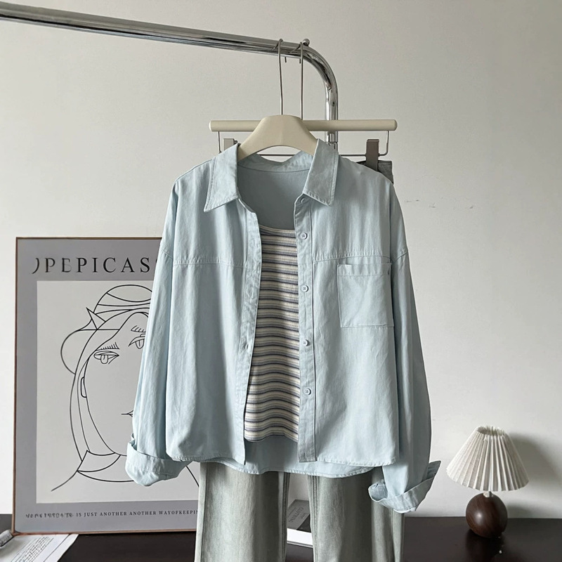 Salt-style outfit: a complete set of women's autumn clothing, including a striped short camisole and a breathable, thin sunscreen shirt set 7701 Salt-style outfit: a complete set of women's autumn clothing, including a striped short camisole and a breathable, thin sunscreen shirt set 7701