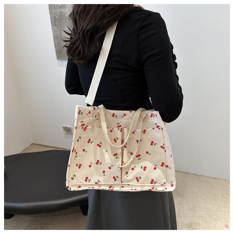Large-capacity canvas student class 2024 Autumn new Korean-style trendy and personalized printed tote handbag for women undefined