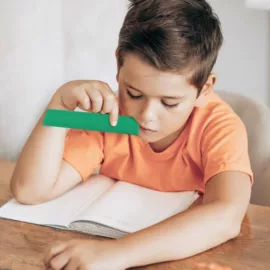 经络保健器材;厨房小工具;塑料工艺品