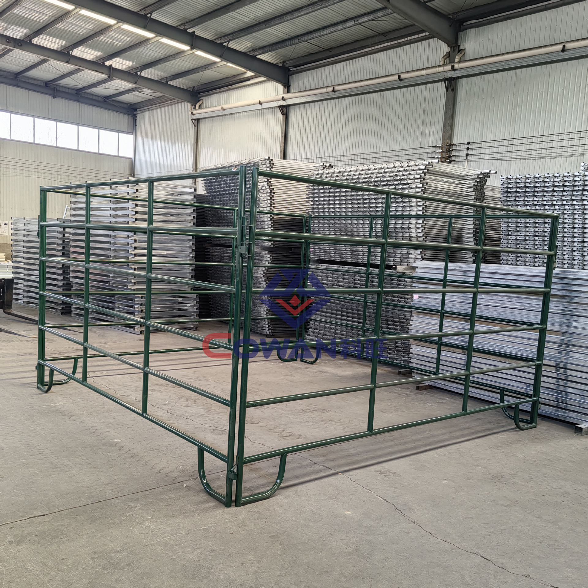 Círculo de recuperación cerca de granja de caballos cerca de pastos cerca de aislamiento sitio ecuestre cerca móvil cerca de corral de caballo, ganado y ovejas