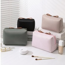 化妆包女2024新款便携式旅行小号迷你化妆品口红高颜值收纳包防水