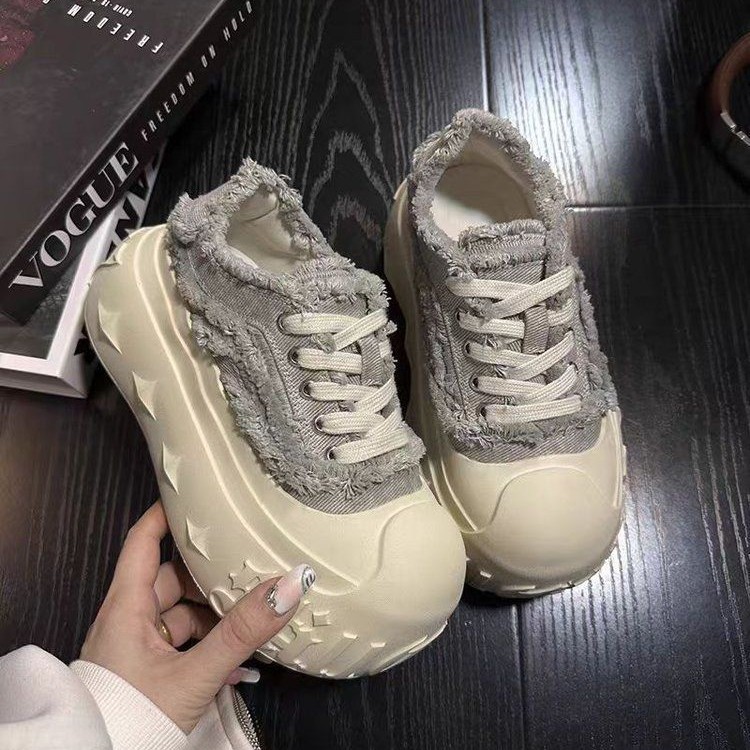 2026 verano nuevo muffin de estilo estilo estilo estilo de moda versátil zapatos de lona denim de cabeza grande zapatos de pan chic