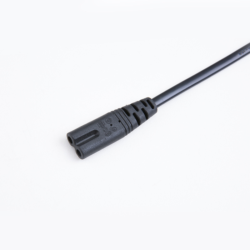 1.5-meter British standard octagonal tail power cord with two cores and a fuse for TV, camera, and charger connection to 8 tail line