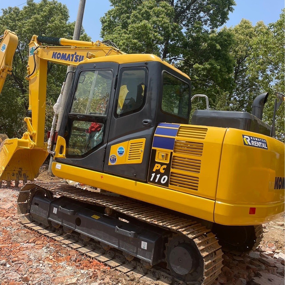 Exportación de línea de comercio exterior 9.9 Chengxin de segunda mano Komatsu110 120 excavadora 13 toneladas 14 toneladas 15 toneladas excavadora