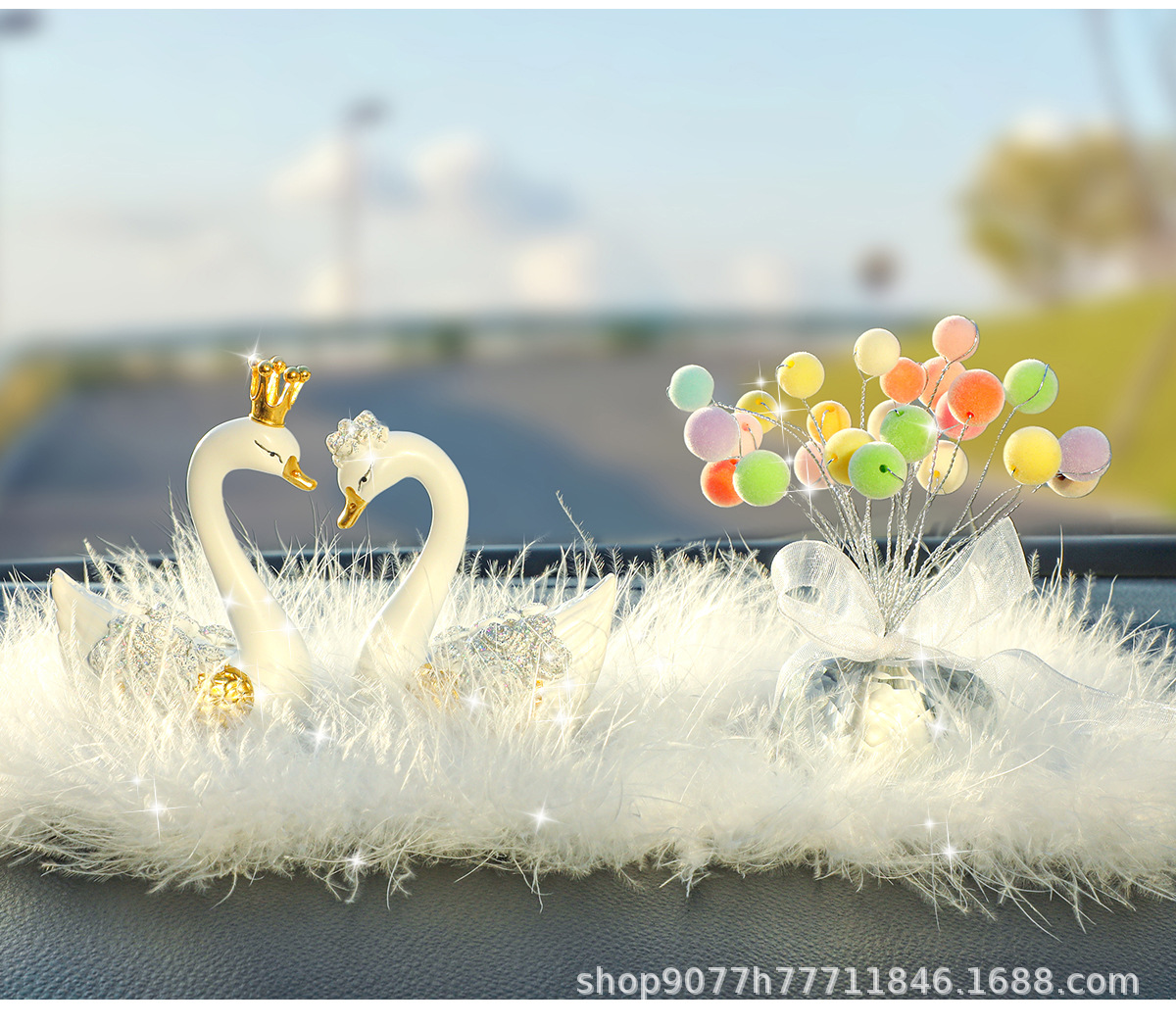 Car Ornaments, Cute Feathered White Swan, High-End Car Interior Decoration for Ladies, Car Perfume, Internet Celebrity Goddess Style