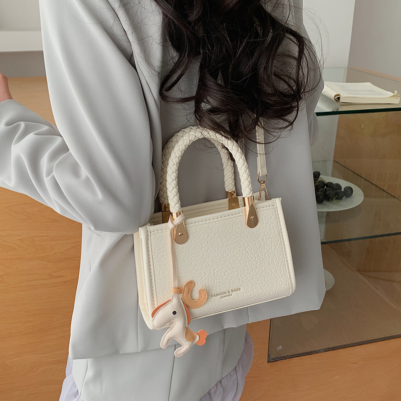 Bolso casual para mujeres 2026 nueva moda de hombro pequeño bolso de viaje coreano temperamento image 4