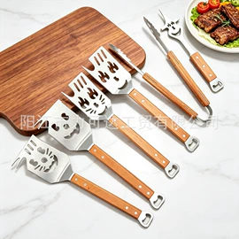 组合烤具;清洁球/刷;其他烧烤用具