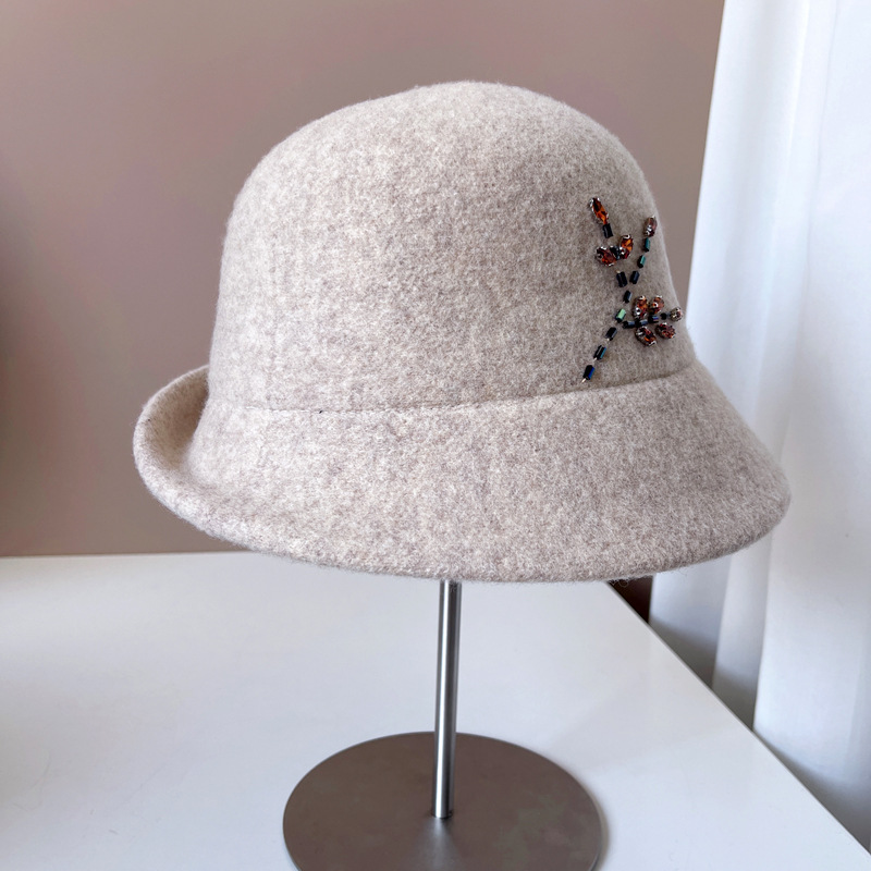 Women's Retro Simple Style Plant Crimping Bucket Hat display picture 6