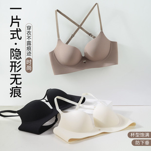 U����������ŮС�ؾ۔n�o��¶������һ�w�[��Ĩ�ع����p���o��