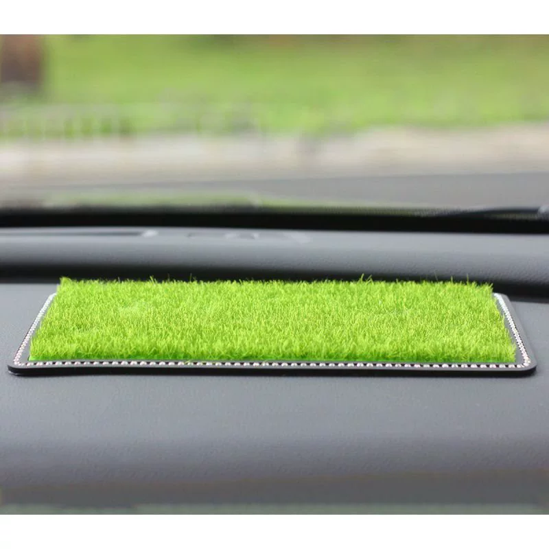 Креативные и свежие украшения для приборной панели автомобиля, противоскользящие коврики для газона, украшения для внутреннего стола.