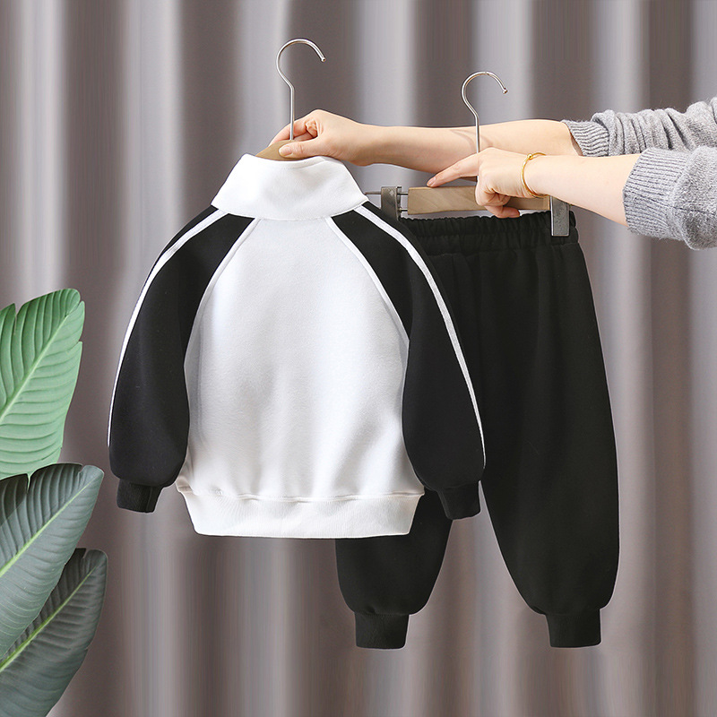 7616 Traje de primavera y otoño para niños 2025 nueva ropa deportiva occidental para niños suéter casual de primavera de dos piezas primavera