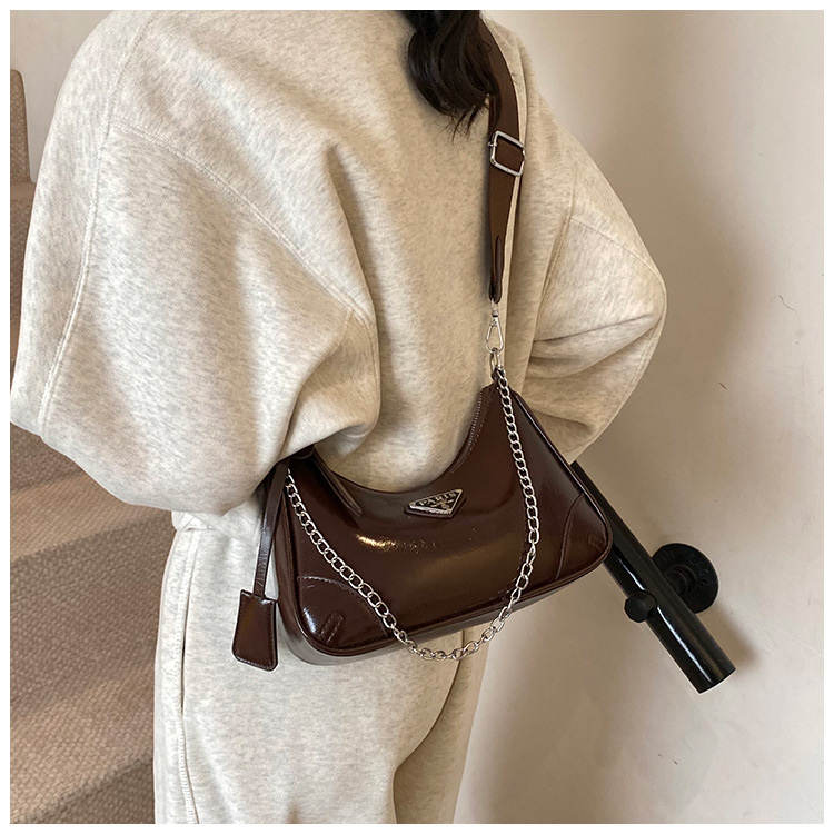 Bolso bandolera de lujo ligero para mujer Bolso de doble uso de ocio de cercanías Bolso de hombro de moda simple Nuevo bolso de alta gama de moda