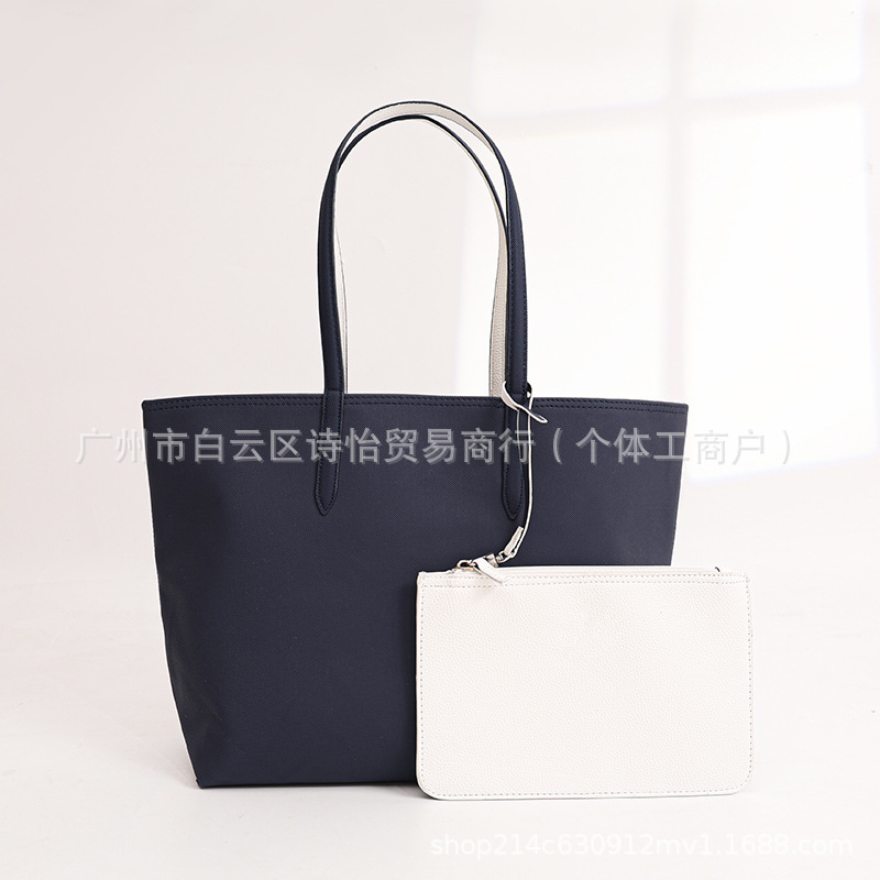 흰색과 사파이어 블루