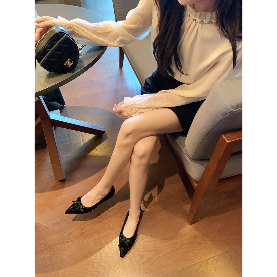 Giày nữ mũi nhọn đế mềm thấp, thắt nơ, kiểu xuân — Màu đen