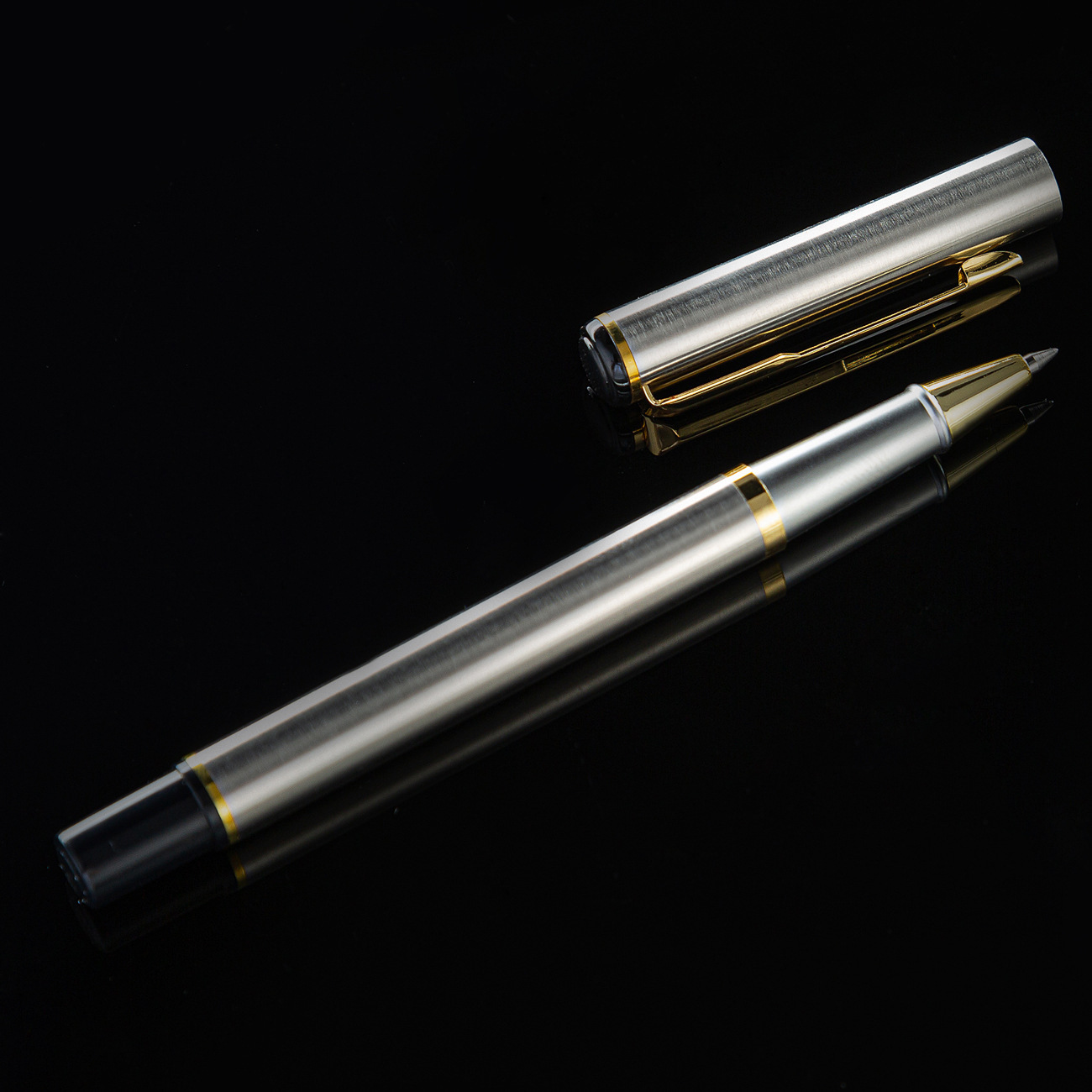 Pluma de firma de metal comercial mayorista regalos de oficina bolígrafo logotipo publicitario bolígrafo suministro spot