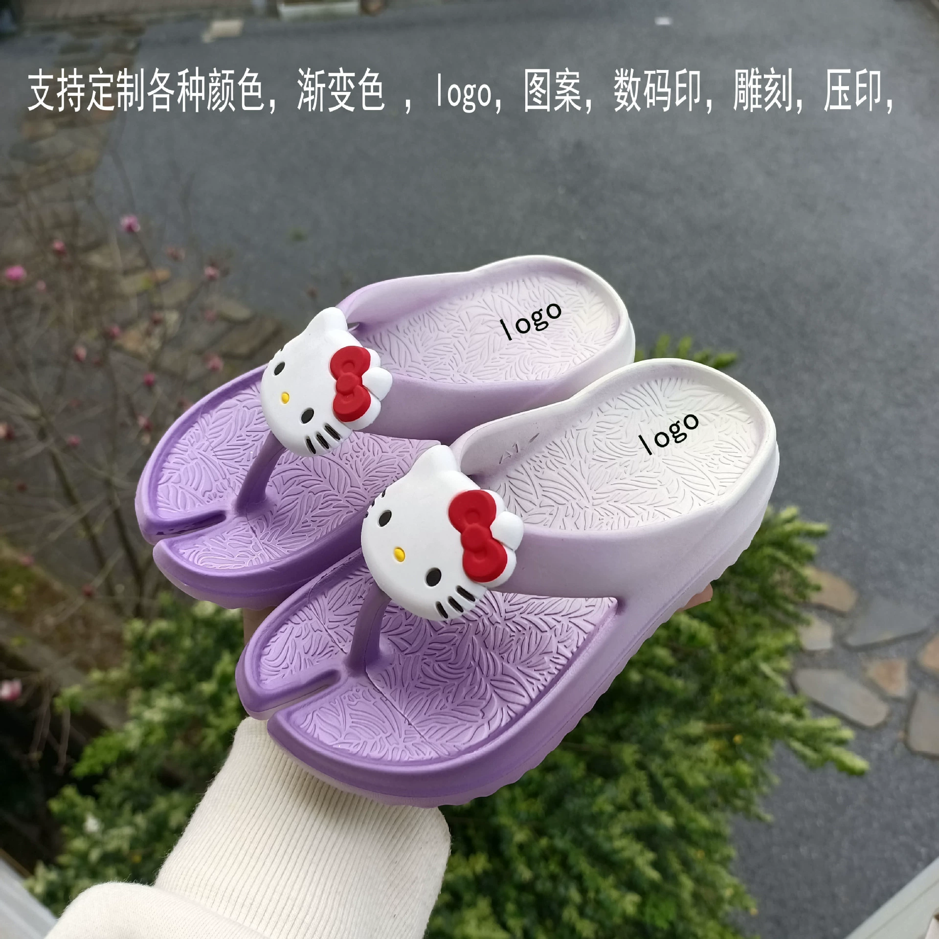 Летние детские шлепанцы для детей, обувь для улицы, пляжные сандалии для девочек 2025 года, нескользящие сандалии, с мультяшным дизайном для малышей и детей младшего возраста.