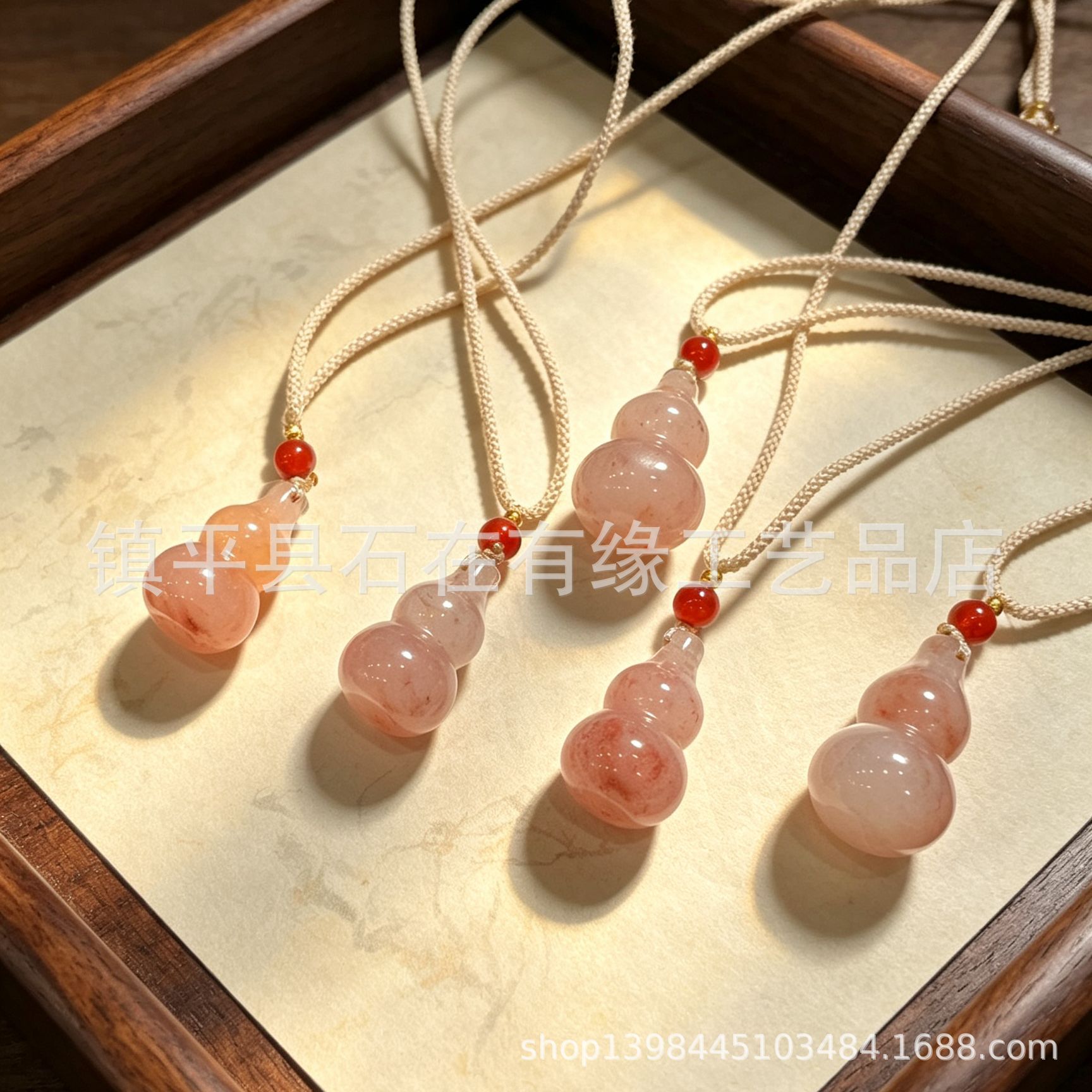 Təbii Yaşıl Jade Qabaqcıl Asma Pendant, Unisex