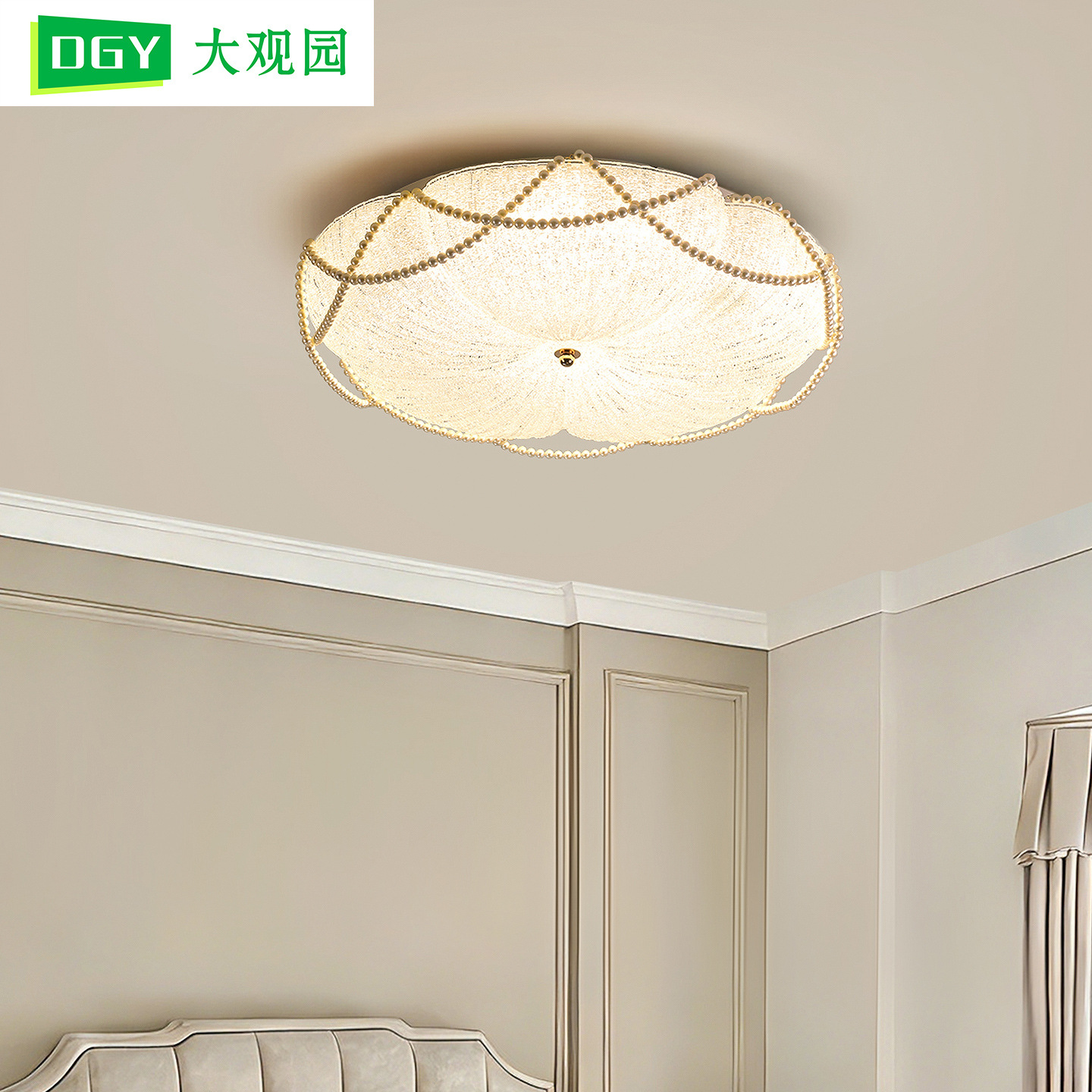 Luces de dormitorio de estilo francés de crema simple moderna y alta sensación de luz de techo perla dormitorio principal Zhongshan lámparas 055L