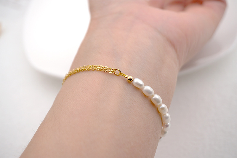 Simple Style Solid Color Pearl Titanium Steel Handmade Bracelets 1 Piece display picture 1