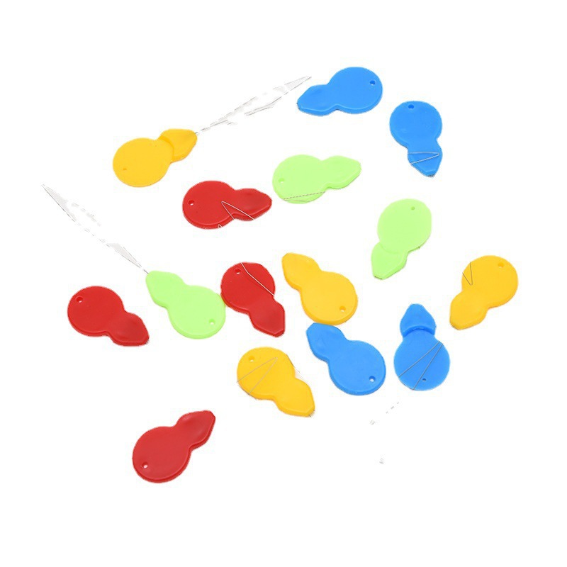 Enhebrador de aguja de polipasto de plástico al por mayor Enhebrador de cola de plástico de color-Máquina de coser de plomo DIY punto de cruz