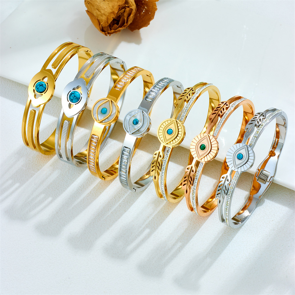 26g Weight IG Style Eye Titanium Steel Turquoise Zircon Bangle In Bulk