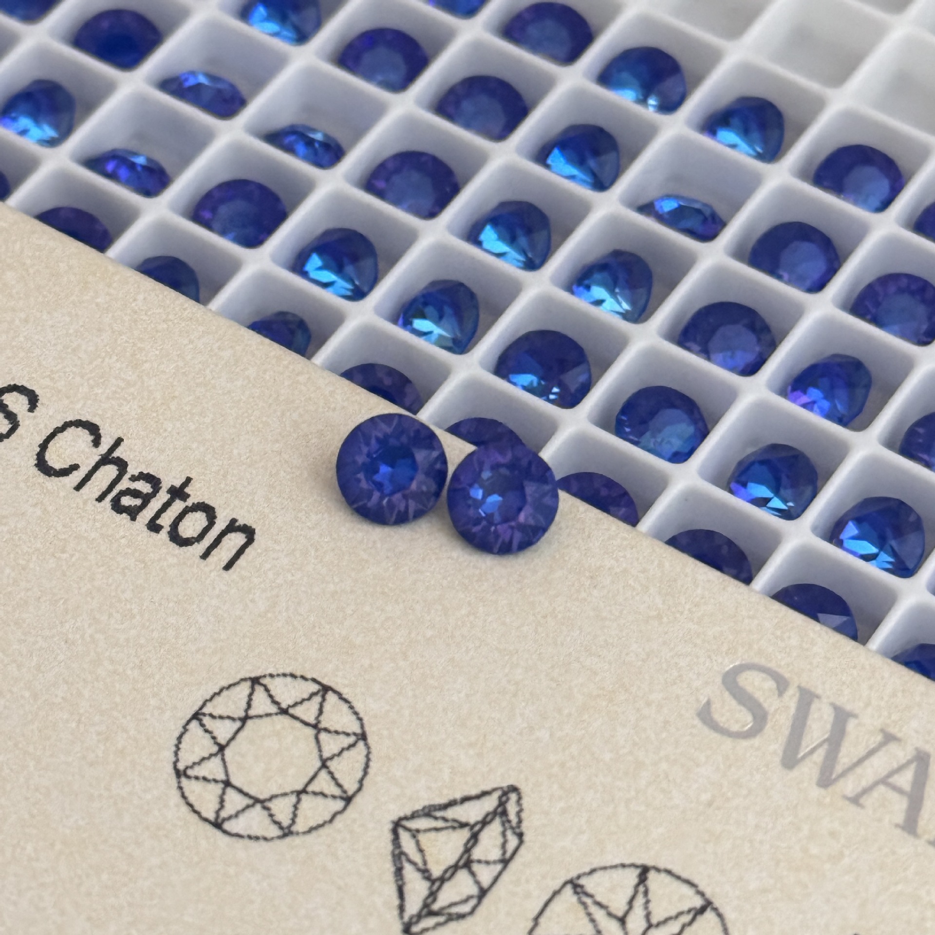 Cristal Azul Royal [Pacote Único] / Clipe de orelha magnético de 6MM com folha magnética [sem necessidade de fazer furos]