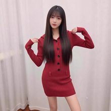 过年新年战袍红色毛衣针织连衣裙女秋冬2025新款修身收腰包臀短裙