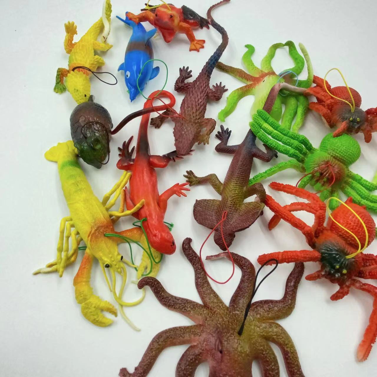Simulación animal simulación araña lagarto escorpión animal marino truco de miedo descompresión juguete educativo 2 yuanes