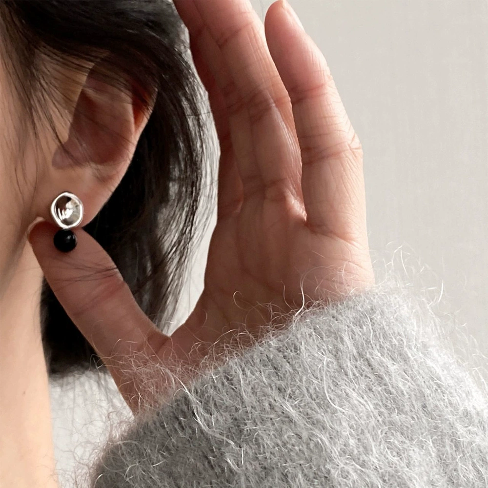 Серебряная игла, универсальные маленькие сережки, пробы серебра 925, простой и элегантный дизайн, тенденция сезона