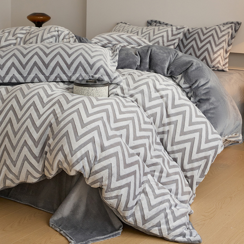 Cuatro piezas de cubierta de edredón tallado invierno más seda de coral de leche sábanas de edredón cama de cama de cama caliente