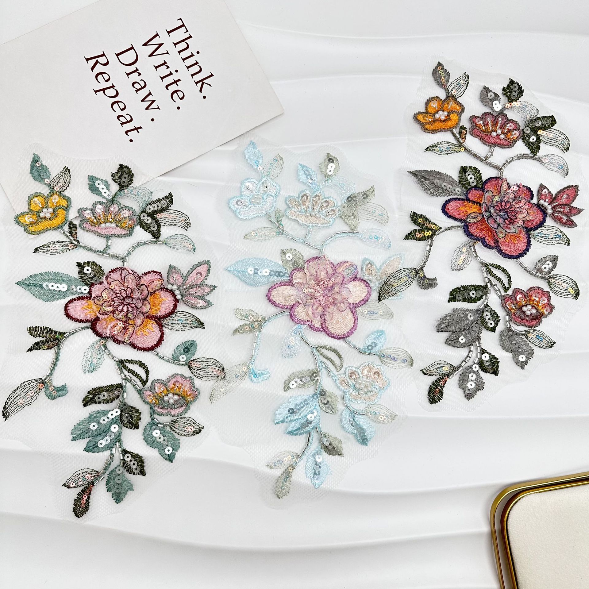 Colorido primavera y verano cuentas tubo de cuentas tridimensional bordado accesorios decorativos simple moda bordado color contraste decalco parche de encaje