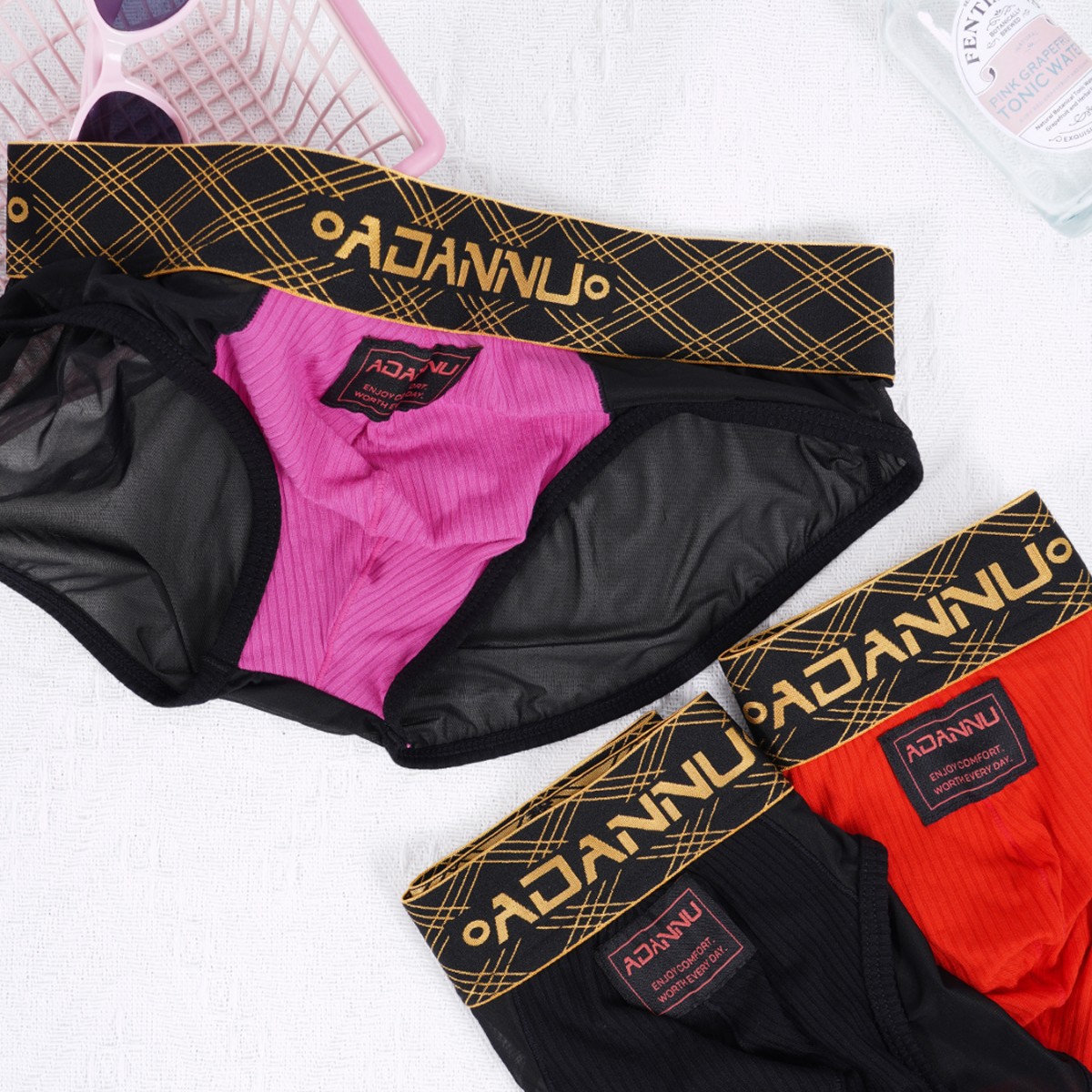 Cueca boxer masculina transparente com cós dourado, em tela sexy, ideal para esportes e fitness, confortável e com fácil liberação._voghion.com