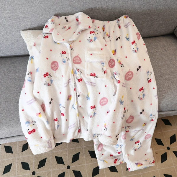 Hello kitty, white