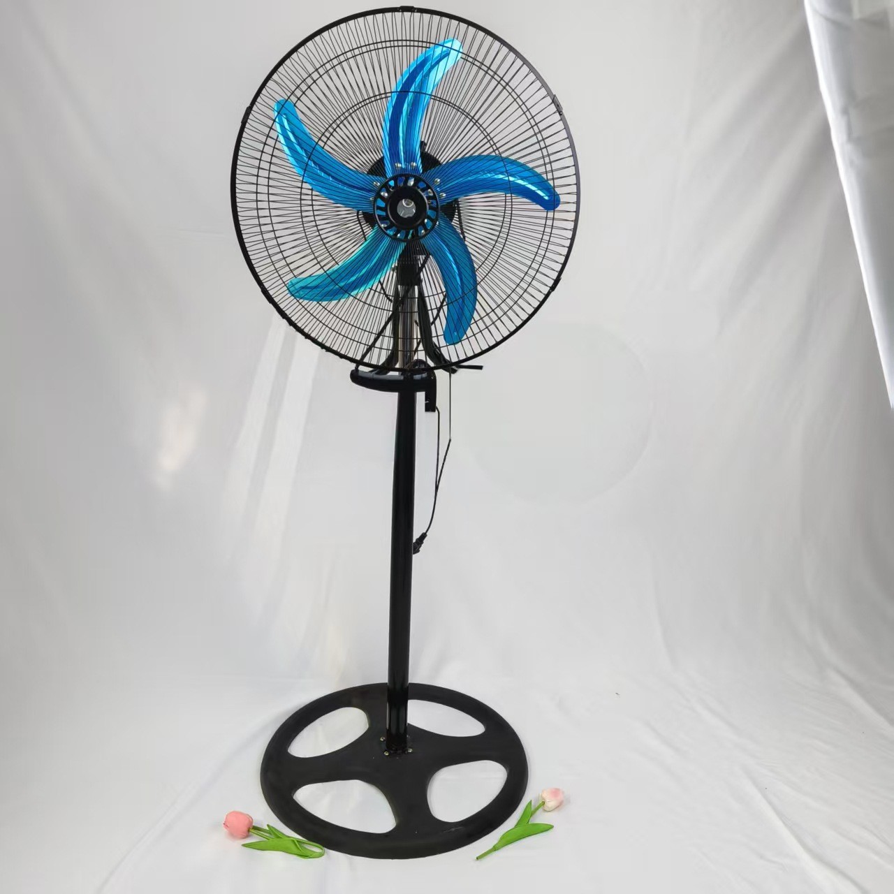 Ventilador eléctrico industrial de gran volumen de aire ventilador de piso fuerte 18 pulgadas 3 en 1 ventilador de pared transfronterizo ventilador de cabeza de agitación