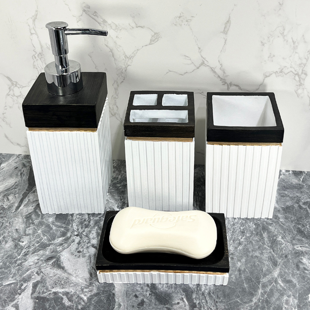 Resina pintada simple baño baño baño baño conjunto de lavado de hotel cuatro piezas set de adornos cepillo de dientes taza de enjuague